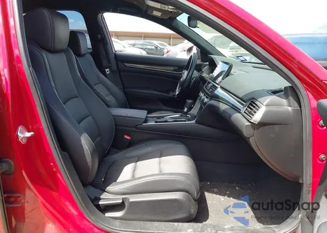 2021 Honda Accord Sport z USA, uszkodzony, nr VIN 1HGCV1F3XMA032011